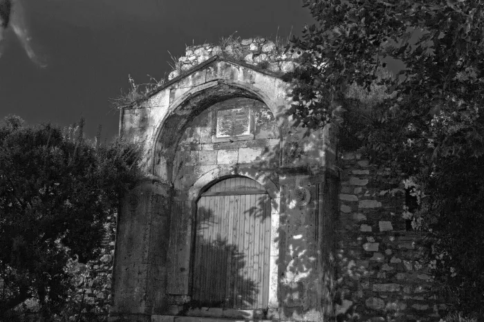 Black and white photo of the medresseh of Athens